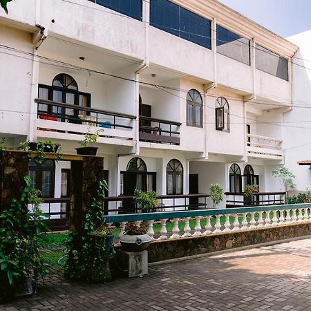 Romantic Garden Hotel ネゴンボ エクステリア 写真
