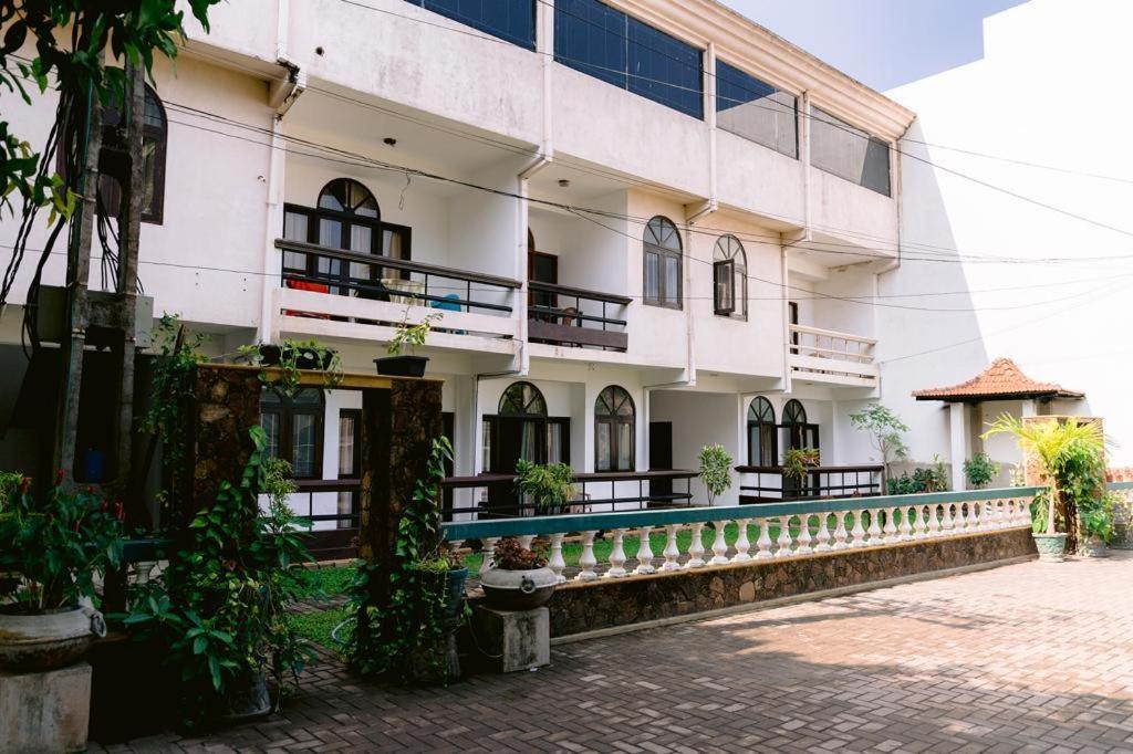 Romantic Garden Hotel ネゴンボ エクステリア 写真