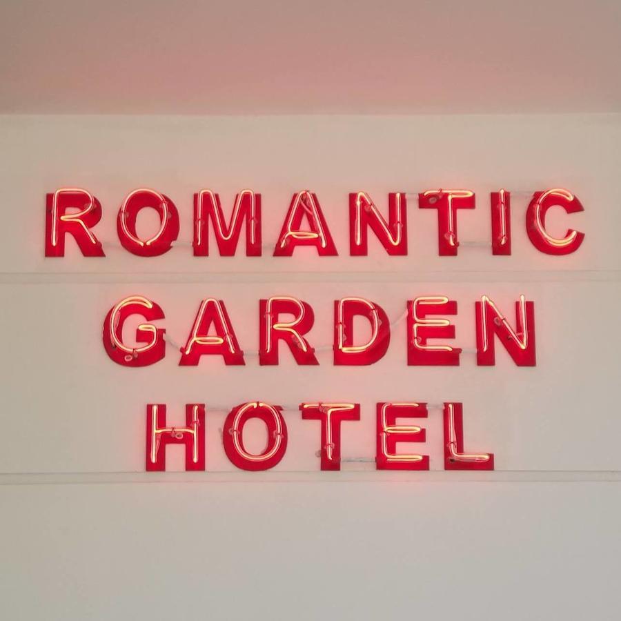 Romantic Garden Hotel ネゴンボ エクステリア 写真
